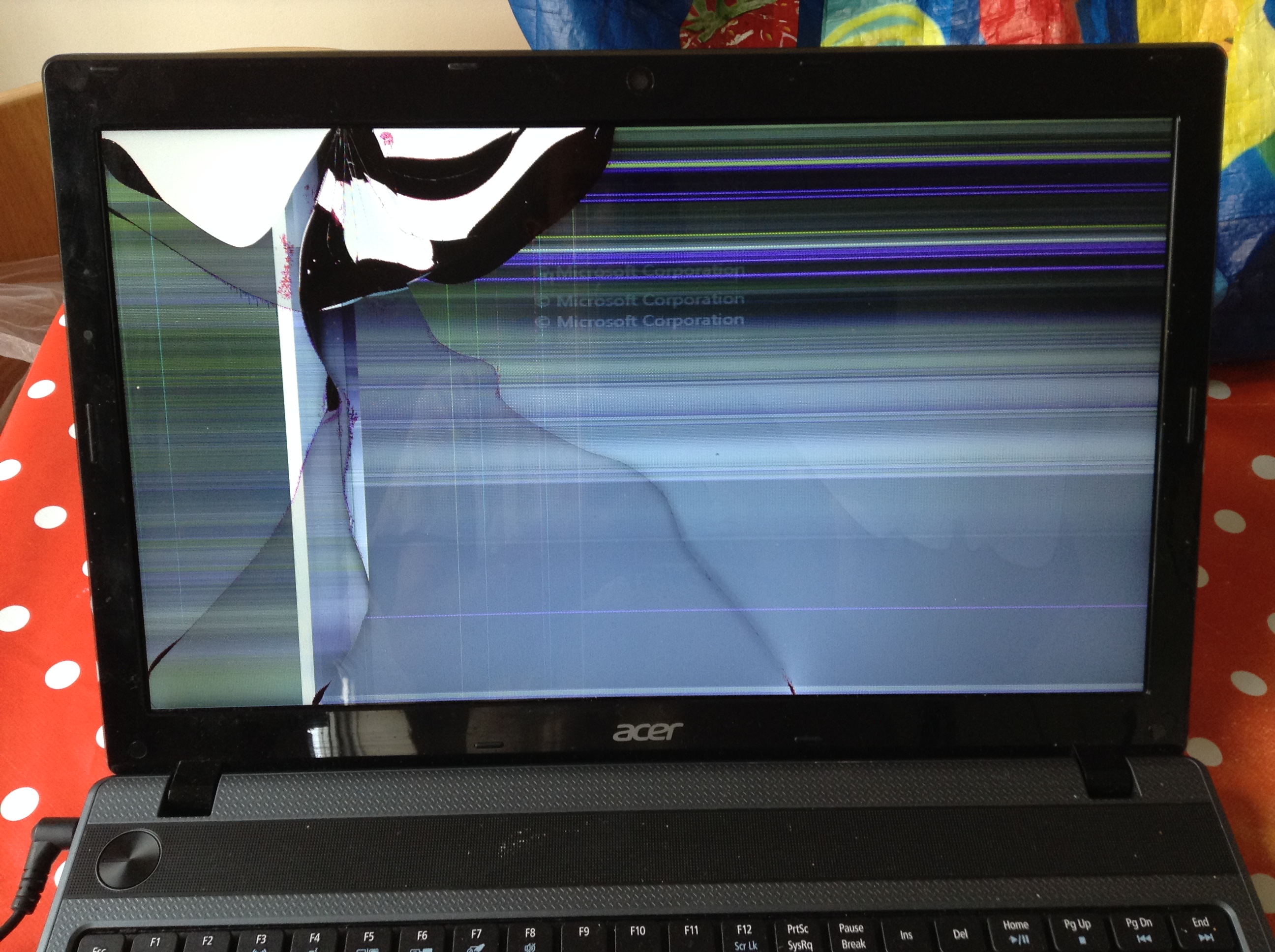 broken-laptop-screen-yeovil